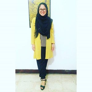 Yellow mellow. #clozetteid #ootd #clozettehijab #starclozetter #hijabkerens #hijabootdindo #hijabfashion_2016