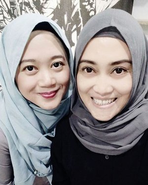 Life is funny. We never know who are persons we will meet and what story we might create. #clozetteid #starclozetter #clozettehijab #friendship #bloggerlife #bloggerhoreey #girlstalk #meetup