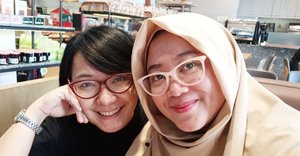 Quality time today sama the one and only bencongku. 😘 Egois dulu ngga apa-apa lah cong demi kewarasan yang hakiki. 😂 Cause that's what you need to be able to stand on your own feet. 🤗..#Clozetteid #bff #bestie #friendship #bestfriends #love #meetup