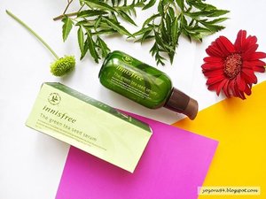 This might sink to the skin super fast but it hydrates inside and outside of my dry skin! Totally ❤❤❤ Check full review on my blog :
http://yozora94.blogspot.com/2016/03/review-innisfree-green-tea-seed-serum.html?m=1

#innisfree #clozetteid #skincare #review #beautyblogger #clozette