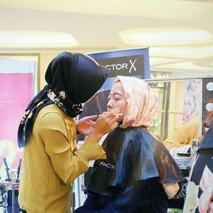 On process 😉😉.
-
#maxfactor #maxfactorindonesia #MaxFactorMiracleID #FDbeauty #clozetteid #clozetteambassador #instagram #instalike #bandungbeautyblogger #bandung #like4like #makeuptutorial #beautyevent #beauty #makeupjunkie #makeup #competition #blog #bloggers #beautyevent #beautyblogger #makeupjunkie #makeupart