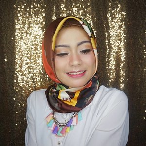 Detail makeup 💋.-#clozetteid #clozetteambassador #instalike #blog #beauty #beautyblogger #bloggers #makeup #naturalmakeup #dailymakeup #hijab #makeuphijab #tutorialmakeup #FDbeauty #bandungbeautyblogger #indonesianbeautyblogger #bloggerperempuan #pharmacy #farmasi #apoteker