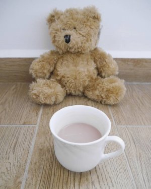 No matter the cup or glass is half full or half empty, I'm gratefull that I have a cup and there's something in it🙏😊
#cup #halfempty #halffull #gratefull #thankfull #thankyou #life #love #quote #teddybear #floor #chocolate #hotchocolate #clozetteid
