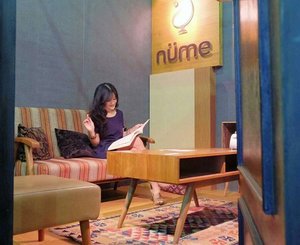 I read you 📖 and it's a cozy place to read you 😉at #JPW2016 Jakarta Property Week of @rumah123 👍Simple yet cute furniture by @numefurniture 👍#furniture #interiordesign#homedecoration #lifestyle #fashion #lady #instagood #read #magazine #interior #design #showroom #expo #property @clozetteID #clozetteID #clozetteambassador