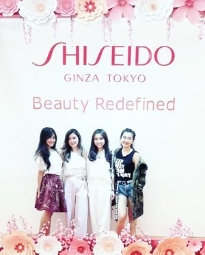 Yayyy! Meet up with these cutiee beauty bloggers (and clozette ambassador sisters too😉) at this beauty event by @ShiseidoId #beautyredifined #ShiseidoIDN
Can't wait to try the new mascara and the shiseido ultimate power infusing concentrate 😍😍
#beauty #beautyevent #beutiful #mascara #fashion #girls #women #clozetteid #clozetteambassadors