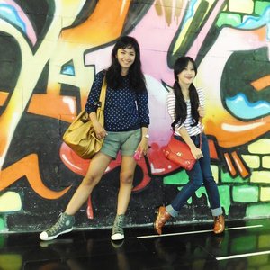 Our #streetstyle for #OneDirectionIndonesia concert #ootd 🙌😘 #ootd #jeans #XSML #Stradivarius #boots #stripes #style #fashion #fashionista #streetstyle #redbag #fashionid #ootdmagazine #instastyle #lookbookindonesia #beritafashion #formaldaily #aboutalook #OneDirection #concert #lifestyle #ClozetteAmbassador #clozetteID @clozetteid #lookbookIndonesia