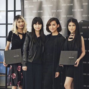 Last Wednesday it was so fun "Glam It" Bobbi Brown with makeup demo with @malvava 
at @1903idn 💃🏻 Thank you @bobbibrownid & @dikastiff for having me! Cheers for another event. 💕
.
Pssst... wait for the cushion & retouching wand review at my blog www.boxynotes.com guys! 😘😘
#bobbibrownid #retouchonthego #clozetteid #boxynotes