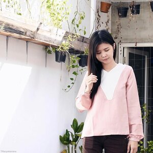 I dont know about the future, but I believe it can be beautiful when well planned.
I'm wearing 👗from @berrybenka
.
#berrybenka
#BerrybenkaLook
#BerrybenkaLabel
#ootd
#ootdindo
#ootdindonesia
#lookbookindonesia
#lookbookindo
#clozetteid