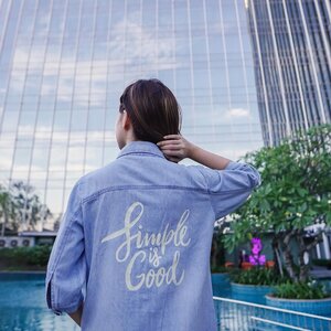 Simple is Good! ❤️Shop @chicgirl.id with my promo code STEVIE5 to get additional 5% off on all items. 
.
.
.
.

.
.
.
.
.
.
.
.
#photooftheday #ootdfashion #ootdindo #wiwt #ootdsubmit #outfit #lookbook #lookbooknu #ootdstyle #ootdinspiration #localbrand #lookbookindonesia #fashionblogger #stylefashion #streetfashion #streetstyle #streetinspiration #qotd #potd #zalorastyleedit #clozetteid