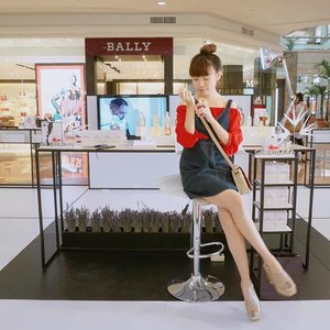 Now at the Mon Guerlain Launching event ❤❤❤Come and join me here at the Mon Guerlain Booth in front of Sogo, Plaza Senayan and get a chance to get Mon Guerlain 5ml product for free. The booth will be here till Sunday let's p
#MonGuerlain #ClozetteIDxGuerlain #Clozetteid .
.
.
.
.
.
.
.
.
.
.
.
.
.
. .
.
.
.
.
. .
. 
#styleblogger #vscocam #beauty #ulzzang  #beautyblogger #fashionpeople #fblogger #blogger #패션모델 #블로거 #스트리트스타일 #스트리트패션 #스트릿패션 #스트릿룩 #스트릿스타일 #패션블로거 #bestoftoday #style #makeupjunkie #l4l #ggrep #ootd  #makeup #bblogger #perfume #smile