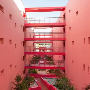 This architecture and design is #majorlove , I could stay all day looking at it 💕..Picture credit #pinterest ❤️...#exploretocreate #clozetteid #pink #architecture #design #style