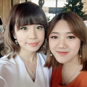 Lash challenge!! ❤️😘🎈we are in one team again.. our challenge is to apply lashes in 5 mins and apply lower lashes on each other.. so what do you guys think? ..We use @blinkcharm  Sweet Classic 6 for the upper lash and Flirty Fine 1 for the lower lash! ❤️❤️ trying to create a natural look similar to Song Hye Kyo 😍😍.....@beautyjournal @blinkcharm #beautyjournalxblinkcharm #beautyjournal#wearconfidence #blinkcharm