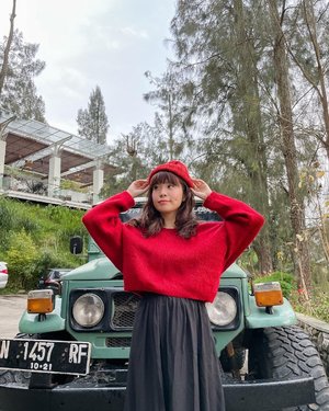 It was one of those days living above clouds ⛅️ @plh.bromo , How I missed bundling clothes 🥰 ....📸 @priscaangelina .Steal my look on @zaloraid , quote ZLRSTEVIE to get additional discount ✨❤️......#photooftheday #ootdfashion #explore #wiwt #ootdmagazine #style #lookbook #ootdinspiration #shotoniphone #stylefashion #steviewears #collabwithstevie #clozetteid #travel #holiday #bromo #zalorastyleedit