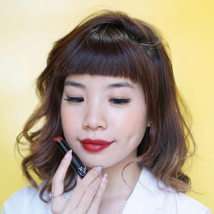 Attempting a clean, simple, natural makeup with a statement lips 👄 inspired by @patrickta makeup tips !! Can’t contain my excitement to see him tomorrow at his workshop with @nyxcosmetics_indonesia ❤️❤️❤️ who else are coming? .
.
-
Lips by @ottie_indonesia #07 Bloody Wine promood lipstick cashmere matte. 🍷 really loving the deep burgundy red that draws a statement to the lips. The most important part is the formula of this matte lipstick isn’t drying 😉 .
.
.
.
.
#steviewears #collabwithstevie #lipstick #makeup #whatiwore #makeupjunkie #beauty #tampilcantik #style #clozetteid #wakeupandmakeup #patrickta