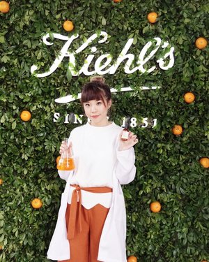 One last one from Yesterday’s @kiehlsid event! 🍊 it was a fun day playing at #kiehlsid lab 🔬, curious about the newest Vit C product at Kiehls ? Sit tight cause I’ll get the whole review ready for you soon! ...Find this new powerful Vit C is now available at all @kiehlsid counters or store❤️ #cthedifference ...#ootd #steviewears #ggrep #clozetteid #whatiwore