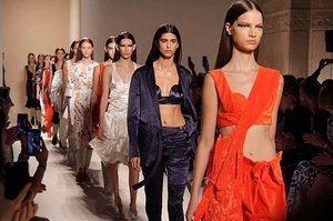 Check out my latest post on Victoria Beckham Spring Ready-To-Wear 2017 collection on my blog. Direct link here http://bit.ly/2coeEff #blogger #blog #NYFW #2016 #designer 