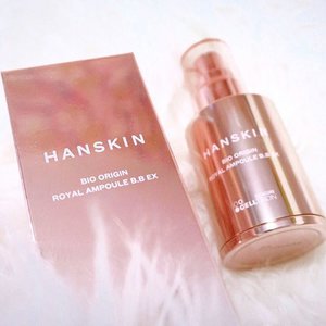 Another shoutout to my current favorite base makeup by @hanskin_official (1/3)..As I've said before I consider finding the right base makeup the key to have a flawless makeup look. This would be the right BB Cream for you who love dewy makeup look because this BB cream instantly gives you that natural, healthy skin glow. Get yours from <hicharis.net/Steviiewong> ...Full review is on my blog, direct link on my bio or http://bit.ly/2iaQCaU ❤️@CHARIS_OFFICIAL #BEAUTIFULJOURNEY #CHARIS #CHARISCELEB #K-BEAUTY #SEOUL #KOREA #biooriginroyalampoulebbex #Hanskin....... ...#vscocam #styleblogger #makeuplover  #clozetteid #beauty  #ulzzang  #beautyblogger #fblogger #blogger #패션모델 #블로거 #스트리트스타일 #스트리트패션 #스트릿패션 #스트릿룩 #스트릿스타일  #bestoftoday #style #makeupjunkie #l4l  #makeup