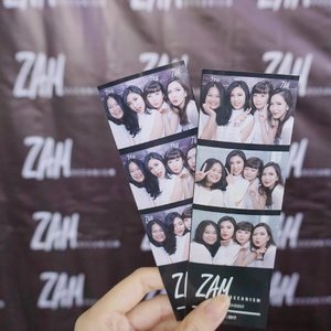 Yesterday attending @zamcosmetics private launching event! These girls are always up for another shot 📸😂 I feel it's a blessing to find people that surrounds you with endless positive energies❤️ .
.
.
.
.
.
#vscocam #styleblogger #makeuplover  #clozetteid #beauty  #ulzzang  #beautyblogger #fashionpeople #fblogger #blogger #패션모델 #블로거 #스트리트스타일 #스트리트패션 #스트릿패션 #스트릿룩 #스트릿스타일 #패션블로거 #bestoftoday #style #makeupjunkie #l4l  #makeup #photobooth