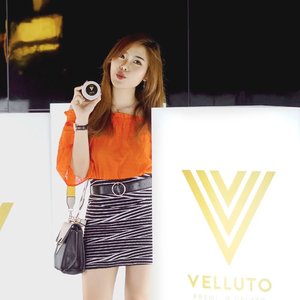 First gelato in the world that can be ordered via GoJek! Find them and try more than 24 variant of gelato at their booth in @ayokepo only until this Sunday, October 28th ! -Black sesame & salted caramel are definitely my favorite, you should try! 😍❤️-#vellutogelato #ayokepo #bazaar #lifestyleblogger #collaboratewithcflo #ClozetteID
