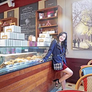 Current favorite cafe during this holiday season @lecafegourmand.sby 🥐🍵. Everything is just decent! 😋
-
Anyway, read more about this belted blazer look on my blog. Link is on bio!✨
-
-
#ootd #fashion #styleblogger #styleinspo #ClozetteID