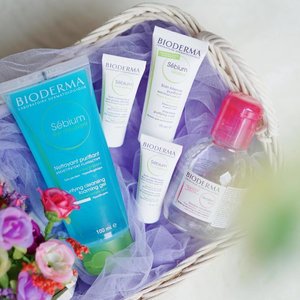 Good morning and keep shining without oily 😁

Excited to try this new babies from @bioderma_indonesia and until now I still love #biodermasensibio very effective  to cleansed and make my skin keep moist and soft 😍😍😍 #beauty #blogger #potd #bioderma #skincare #beautyregime #skincareroutine #bloggers #bloggerslife #clozetteid #fdbeauty