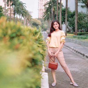 Beauty begins the moment you decide to be yourself.” – Coco Chanel
.
#quotesoftheday #quotes #lifestyleblogger #lifestyle #style #ClozetteID #ootd #ootdfashion #Fashion #ootdshare #whatiwear
