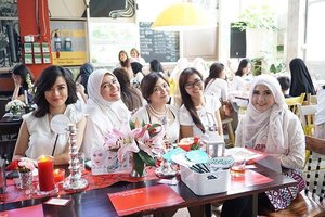 #latepost we are at @wardahbeauty #wardahforJFW2016 #blogger #gathering nice to see you guys!
#beauty #blogger #clozetteid #motd #makeup #beautyblogger #indonesiabeautyblogger #potd
