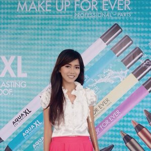 Thank you @makeupforeverid for having me yesterday event #aquaxlcolorfestival it was so fun and colourfull ❤️💛💚💙💜 📸 : @carnellin 
#makeupforever #mufe #makeupforeverid #beauty #blogger #beautybloggerid #motd #ootd #clozetteid #indonesianbeautyblogger #indonesianblogger #beautybloggerindonesia #asiangirl #makeupjunkie #makeuoaddict #clozetteambassador #indonesianfemalebloggers #fdbeauty