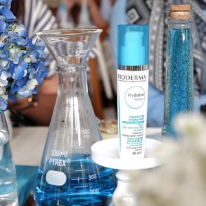 Attending @bioderma_indonesia #LastingHydration Blogger Gathering with touch of my favorite color is blue 💙💙💙 #biodermaindonesia #bioderma #biodermahydrabio #blogger #bloggerevent #bestoftheday #bloggerslife #l4l #lifestyle #lifestyle #skincare #potd #picoftheday #photooftheday #clozette #clozetteid #fdbeauty