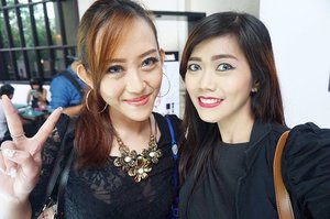 Walaupun kita mommy yg punya anak dgn segala macam tingkah lucu, menggemaskan dan membuat melatih kesabaran tapi liat kita bisa tunjukkan kita fine2 saja kan hahaha... Alhamdulillah ya sesuatu ci @muktilim 
#happymommy #makeup #ultrahdgeneration #mufe #makeupforever #clozetteid #motd #beauty #blogger #bloggerlife #bloggerindonesia #beautyblogger #beautybloggerid #indonesiablogger #indonesianbeautyblogger #girls #mommy