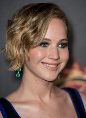Short Celebrity Hairstyles 2014 – 2015: Jennifer Lawrence Short Wavy Haircut