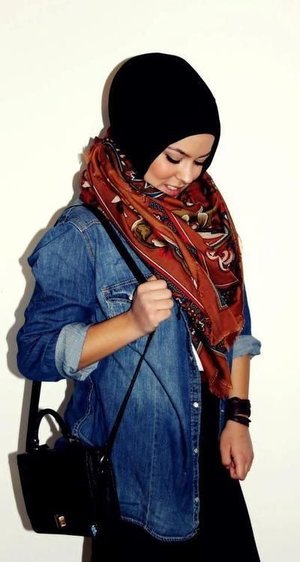 denim with scarf #COTW#ClozetteID #DenimEveryday