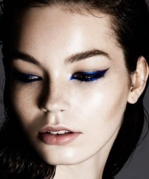 cobalt blue eyeliner