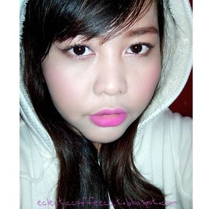 @lisaeldridgemakeup の Ultimate Guide to Pink Lips のビデオを 見てから、きれいな fuschia ピンクのマットリップ探してみたかった。#ナース の #schiap と @urbandecaycosmetics の Matte Revolution Menace リップが好きだが、値段が高い過ぎ。(┯_┯) だから地元のブランドの中に探してみた。末に @sariayu_mt のブランドにカンペキなマットピンクリップを見つけた！この写真になんのリップを使って知りたいなら、どうぞアタシのブログへ来てください。(≧∇≦)
#リップ #リキッドリップ #ピンク #fuschiaピンク #マットリップ #地元ブランド

Since i've watched @lisaeldridgemakeup video "Ultimate Guide to Pink Lips" , i was inspired to find a beautiful fuschia pink matte lipstick. I was in love with #nars #schiap lipstick and @urbandecaycosmetics matte revolution Menace lipstick. But both of them are too pricey for me. That's why i drew my attention towards a local brand lippies and i finally found the perfect pink matte lipstick i've always wanted on @sariayu_mt . If you wanna know what lipstick i used on this pic, please head into my blog and read my very first blog post. The link is on my bio. 😉😉 #lipstick #lippies #liquidlippies #hotpink #fuschiapink #mattelipstick #sariayukrakatau #sariayukrakataulipduo
#sariayu #localbrand #clozetteid #indobeautygram
