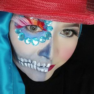 #makeupbyedelyne #hijabbyedelyne #indonesianbeautyblogger #mua #muaindonesia #makeupartist #makeupaddict #makeupartistsworldwide #clozetteid #COTW #clozettehalloween