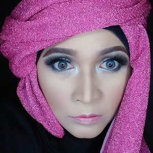 #makeupbyedelyne #hijabbyedelyne #indonesianbeautyblogger #mua #muaindonesia #makeupartist #makeupaddict #makeupartistsworldwide #wakeupandmakeup #dressyourface #vegas_nay #huda_beauty #zukreat #muagarut #makeupartistindonesia #makeupartistgarut #makeupartistbandung #hijabandmakeup #hijabstyle #hijablover #hijabista #clozetteid #makeup #hijab #hijabfashion #makeupmommy