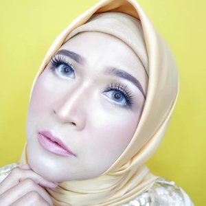 Nyobain kuning,  sekarang yg lagi rame bukan kuning lagi ya? 
#makeupbyedelyne #makeup #makeupandhijab #hijab #hijabstyle #motd #makeupoftheday #clozetteid #mua #makeupwisuda #beautyinfluencer #wakeupanmakeup #cantiknatural #muabandung #muagarut #muaindonesia #riasmuslimah #belajarmakeup