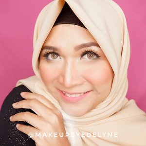 Selamat pagii, aku pakai kerudung 3 in1 ya ini, yang mau order langsung dm aja . #brushedbyedelyne #makeupandhijab #clozetteid #makeup #hijabchic #bloggerstyle #hijabfashion