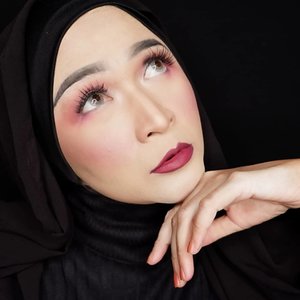 #brushedbyedelyne #makeup #clozetteid #hijabandmakeup #wakeupandmakeup #tribepost #bandungbeautyblogger #bloggerstyle
