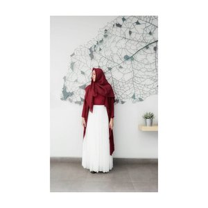 The hardest thing is not talking to someone you used to talk to every day.

Outer and tutu skirt by @casandrafashion 
#ootdhijab #hijabstyle #hijablook #ootdbyedelyne #starclozetter #Clozetteid #clozetteidpotw #hijablookbook #hijab #hijaber #hijabandfashion
