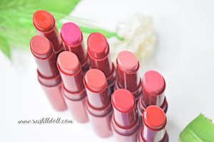 10 Warna shades Fanbo Matte Lipstick. Dari semua shade favorite aku sih nomor 5 dan 7. 
Review lengkap lipstick ini bisa kalian baca diblog aku yaa

#fanbo #fanbocosmetics @fanbocosmetics #BeautiesquadxFanbo #Beautiesquad #clozetteid #lipstick #mattelipstick