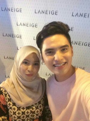 @laneigeid x @eleveniaid
Stay fresh in ramadhan
beauty workshop with @itsfrankywu 😊
#laneige #makeup #workshop #laneigeid #eleveniaid 