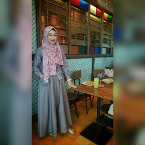 #ootd semi coat dress Dandani by  @woro_hapsari_1173 #maxidress #supportlocalbrand #clozetteid #hijabwear #squaredroid