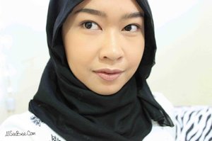 I've been wearing this @maybellineina Color Show Matte Creamy Lipcolor in Mysterious Mocha for these two days.It was the nudest lipcolor I've ever try.Yay or nay?#fotd #selfie #hijab #ClozetteID