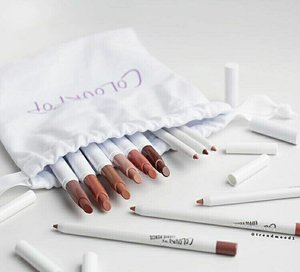 Now, Colourpop just launch their new shades of lippie stix include the matching lip liner! 😍😍😍😍.They are Toy, I'm Yours, Drop Top, Sure Thing, Boys Town, & Bonus Points. Find out more on https://www.whatwelike.co/blog/6269/colourpop-set-with-lip-liner-now-on-air #clozetteid #colourpop #new #lipliner