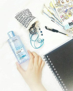 New review about this famous Loreal Michelle Water 😍👉 http://heartofbluebells.blogspot.co.id/2017/02/review-loreal-micellar-water-refreshing.html?m=1 or click link on bio #clozetteid #lorealmicellarwater #playwithmicellar #carewithmicellar