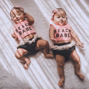 Beach Babes 💞#ClozetteID #twins #twinbabies #beach