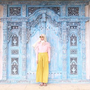 'And find the place where every single thing you see, tells you to stay'...#ootd #whatrimawear #ootdindo #ootdhijabindo #dailyootd #hijabootd #blogger #bloggerstyle #bloggerlife #clozetteid #starclozetter #fashionblogger #ootdblogger #explorebogor