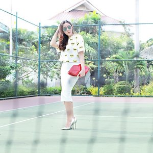 Celebrating last summer days, new outfit post up on the blog.#HDILasia #Clozette #ClozetteID #TryAnotherLook.
