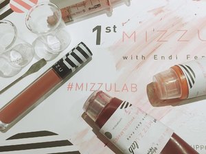Keseruan sore ini di Mizzu Lab, belajar bikin lipstick matte sendiri 😍😍 Thank you so much for having me @mizzucosmetics @clozetteid 😘💄💋
.
.
.
#clozetteid
#MIZZULab 
#MIZZUxLafayette 
#Mizzucosmetics
#Mizzuombre
#Beautyblogger
#MizzuxClozetteIDReview
#ClozetteIDReview